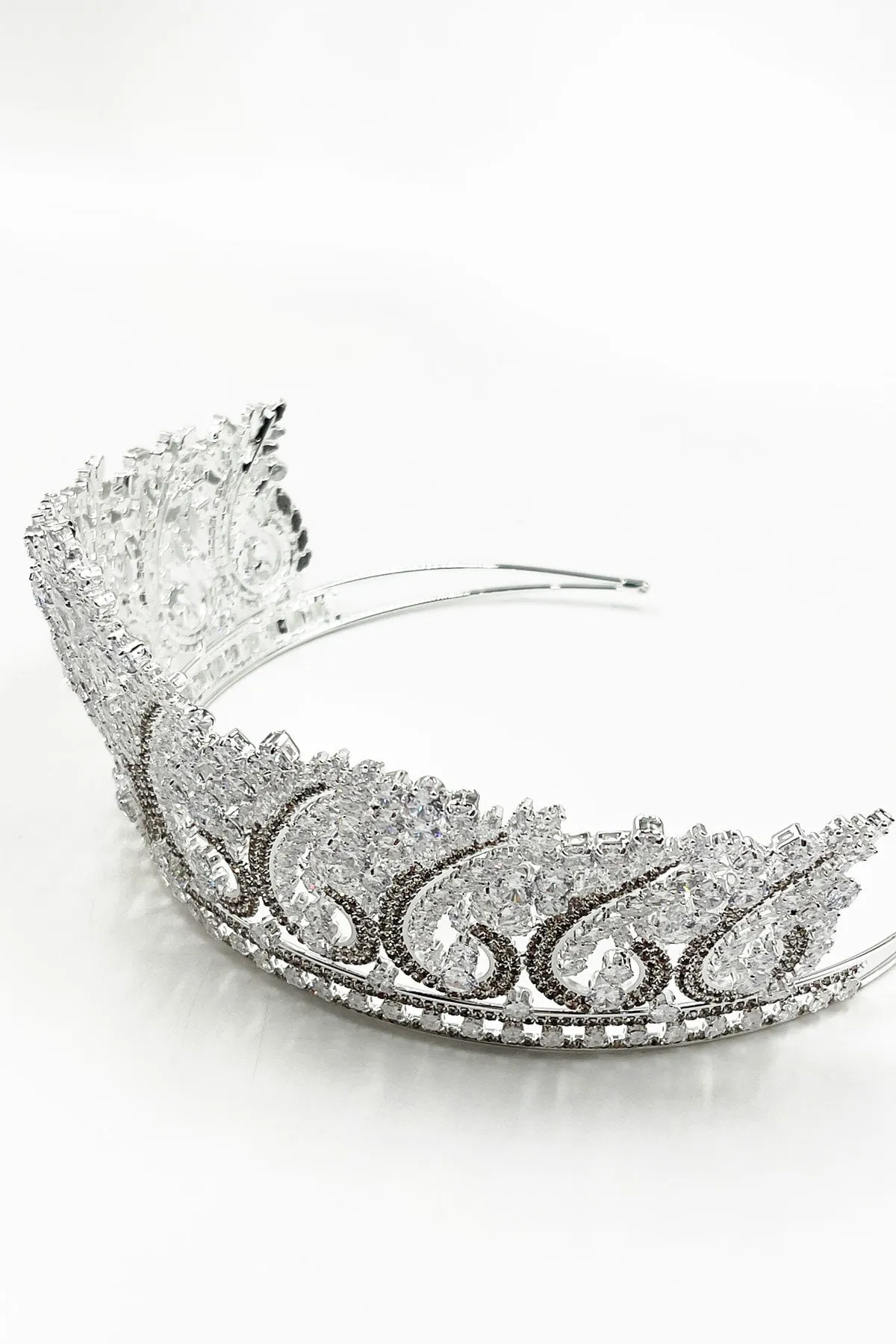 Noble Grace Crown