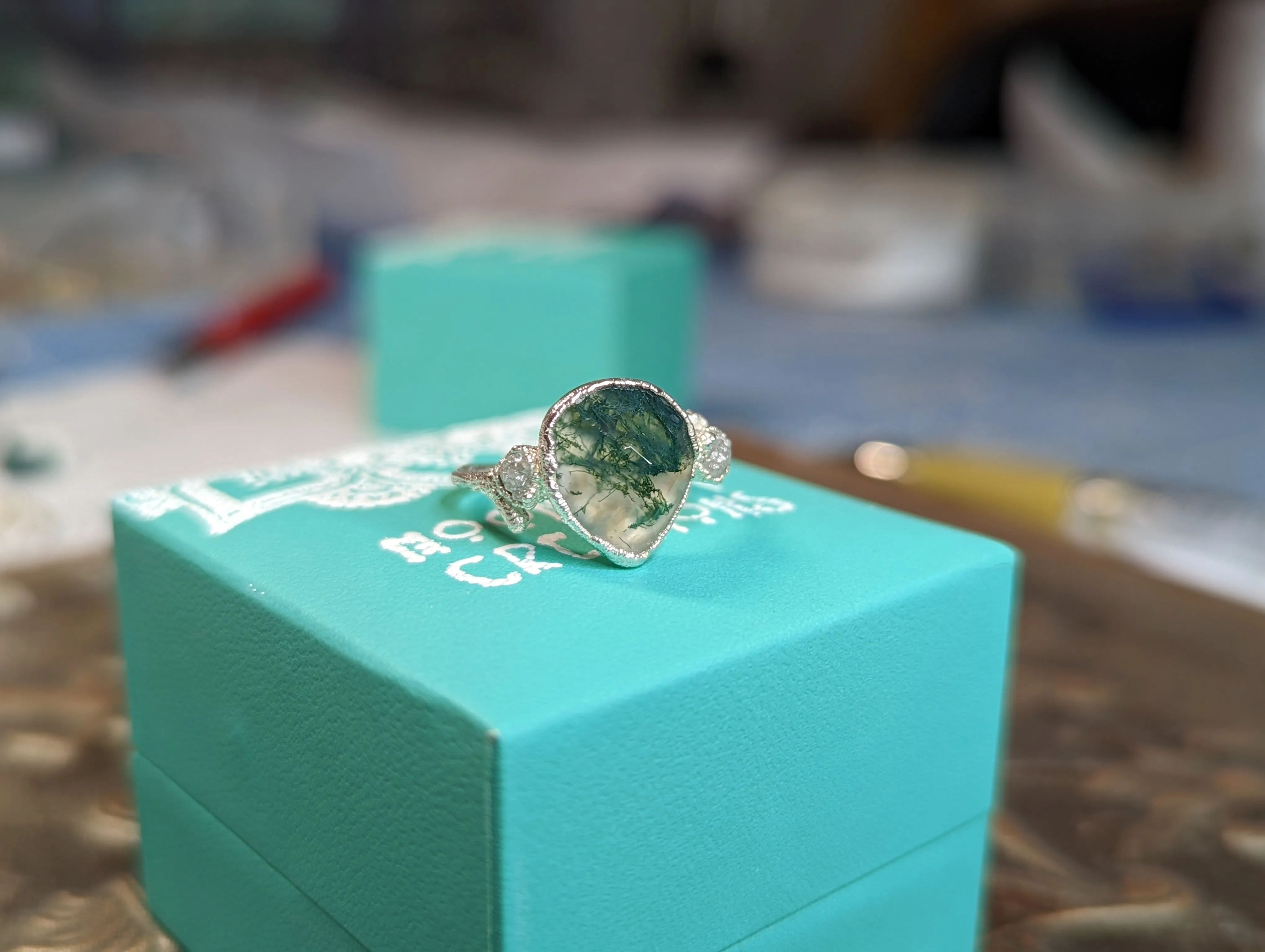 Pear shape Moss Agate and raw diamond ring in Silver - Rustic nature-inspired engagement ring