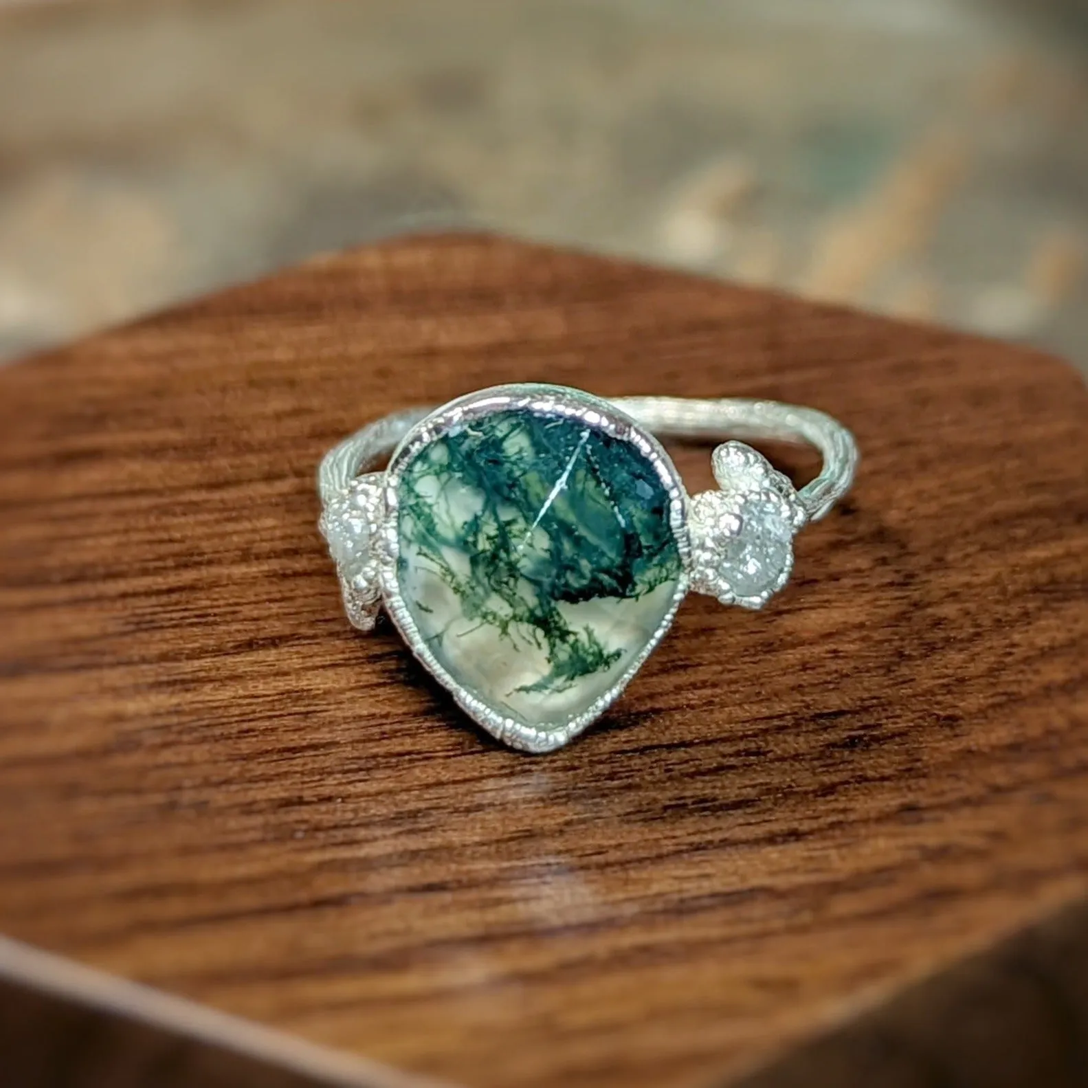 Pear shape Moss Agate and raw diamond ring in Silver - Rustic nature-inspired engagement ring